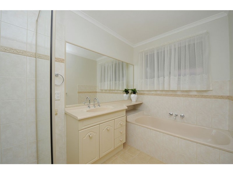 6 Wexford Place, Caloundra West QLD 4551