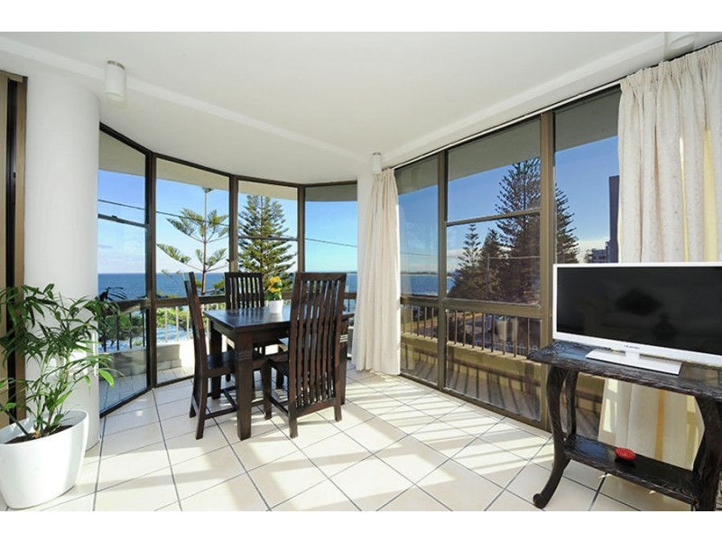 Unit 4/45 Victoria Terrace, Kings Beach QLD 4551