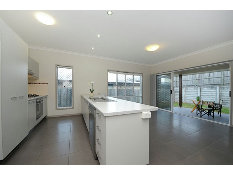 13 Sunrise Terrace, Little Mountain QLD 4551