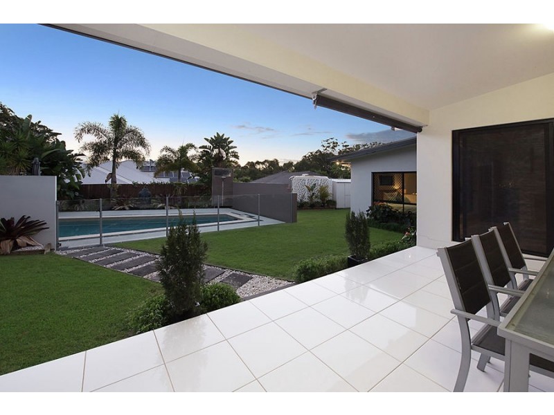 6 Pine Ridge Place, Little Mountain QLD 4551