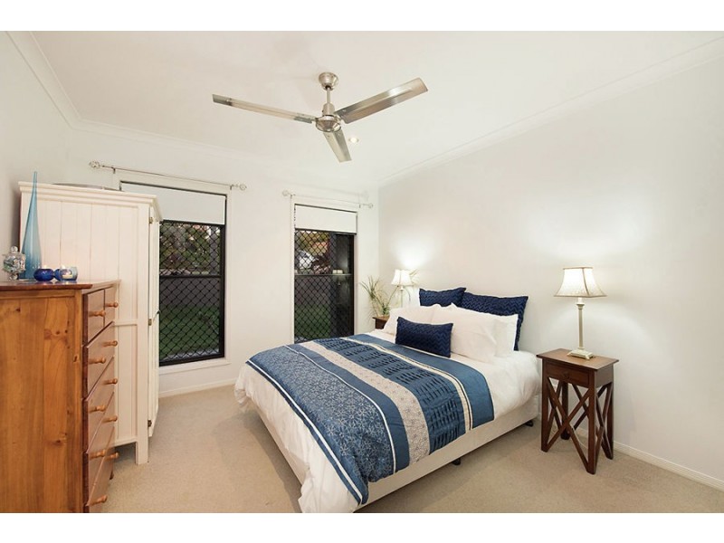 6 Pine Ridge Place, Little Mountain QLD 4551