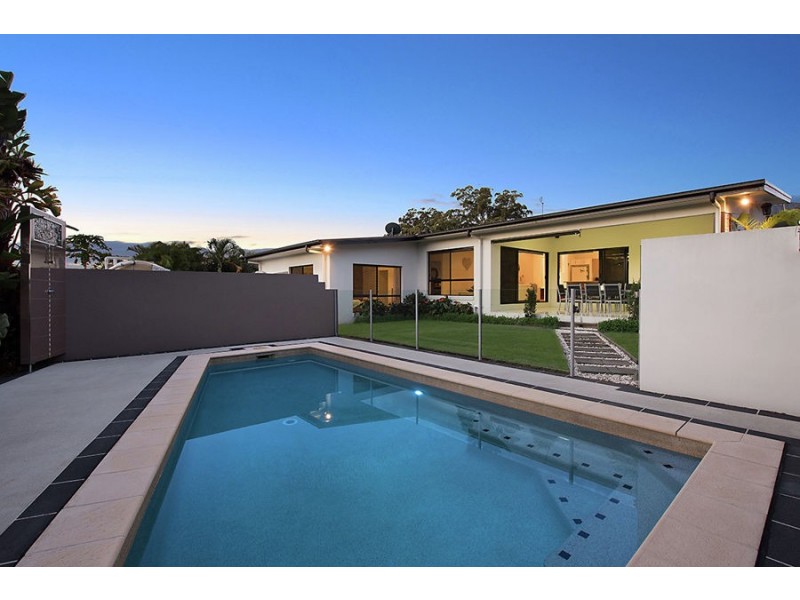 6 Pine Ridge Place, Little Mountain QLD 4551