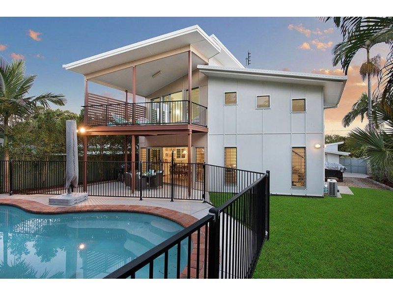 11 Lawley Street, Dicky Beach QLD 4551