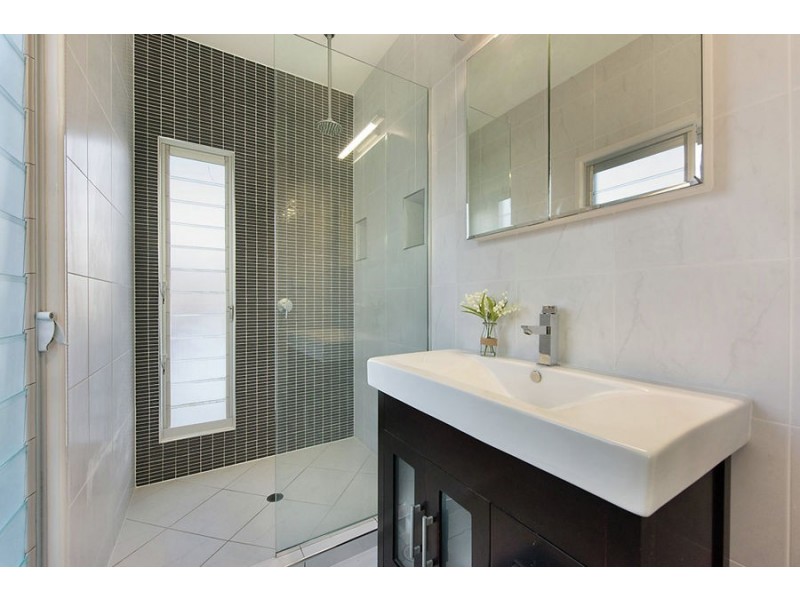 11 Lawley Street, Dicky Beach QLD 4551