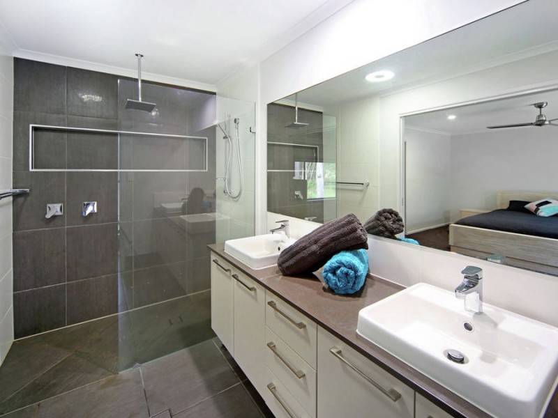 15 Nicolle Court, Mooloolah Valley QLD 4553