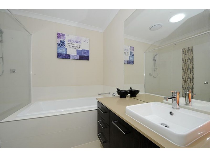 14 Ginger Street, Caloundra West QLD 4551