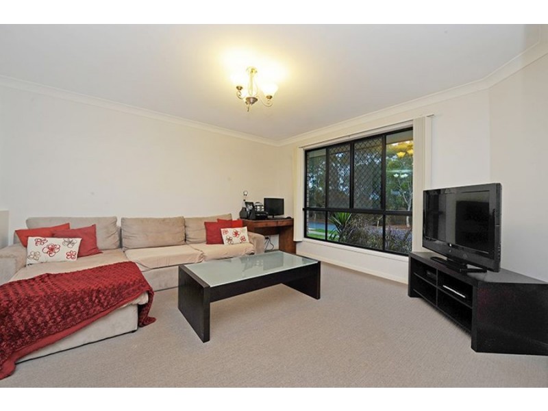 4 Crater Street, Caloundra West QLD 4551