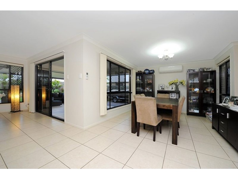4 Crater Street, Caloundra West QLD 4551