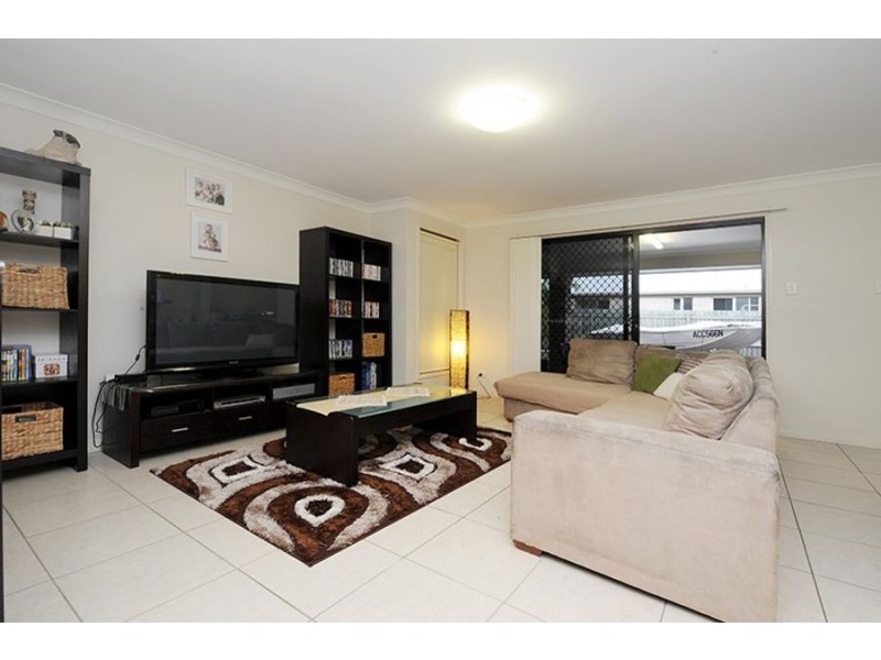 4 Crater Street, Caloundra West QLD 4551