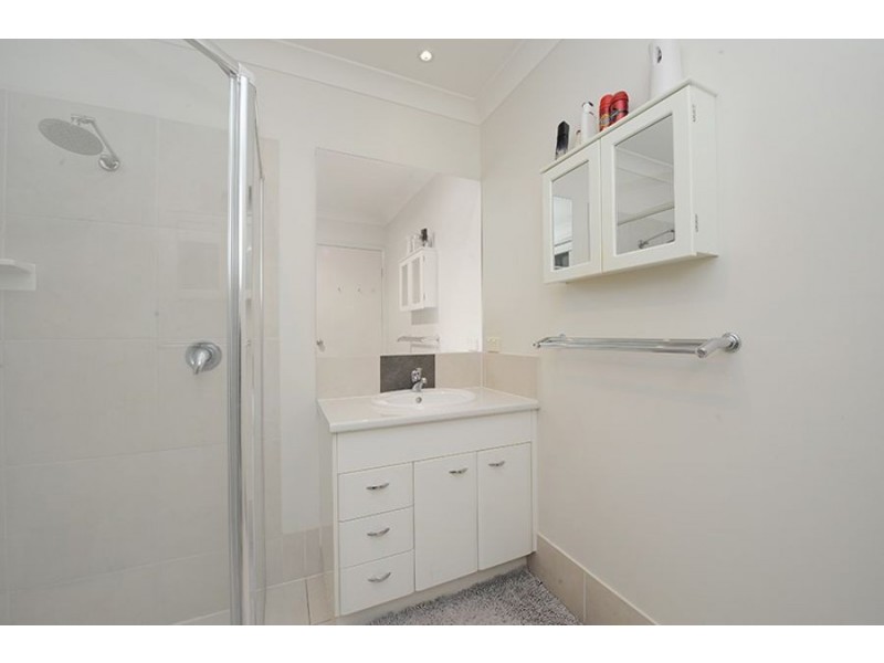 4 Crater Street, Caloundra West QLD 4551