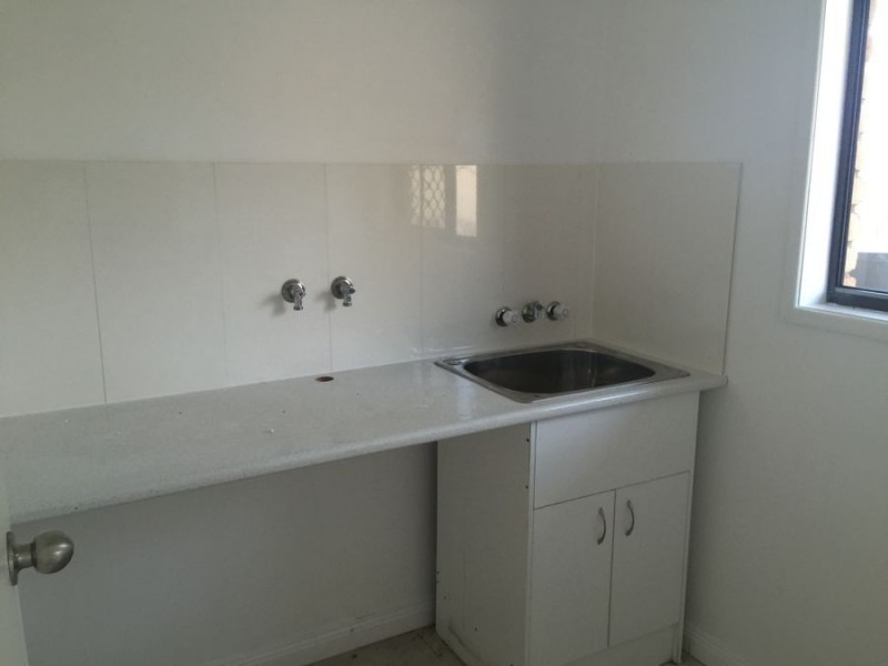 255 Nicklin Way, Warana QLD 4575