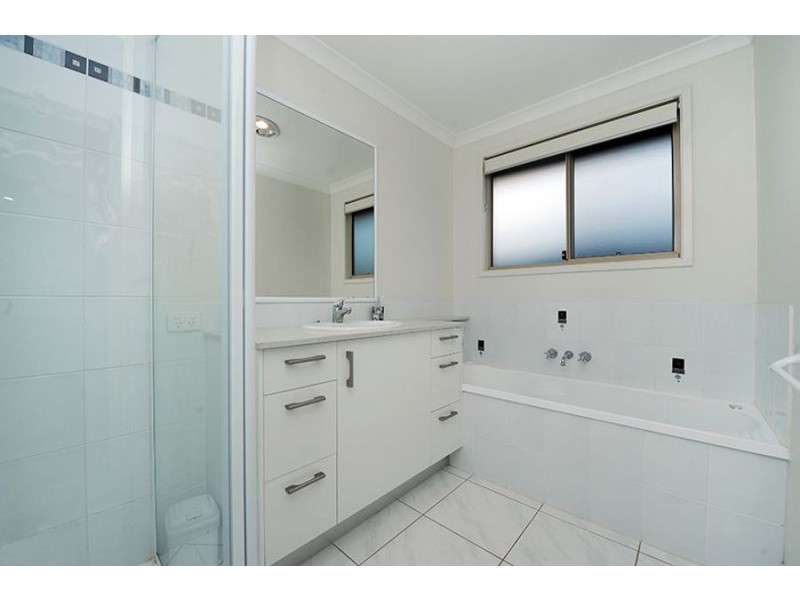 13 Mansell St, Meridan Plains QLD 4551
