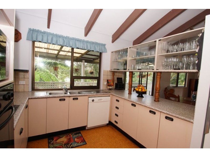 13 Mooloolah Meadows Drive, Mooloolah Valley QLD 4553