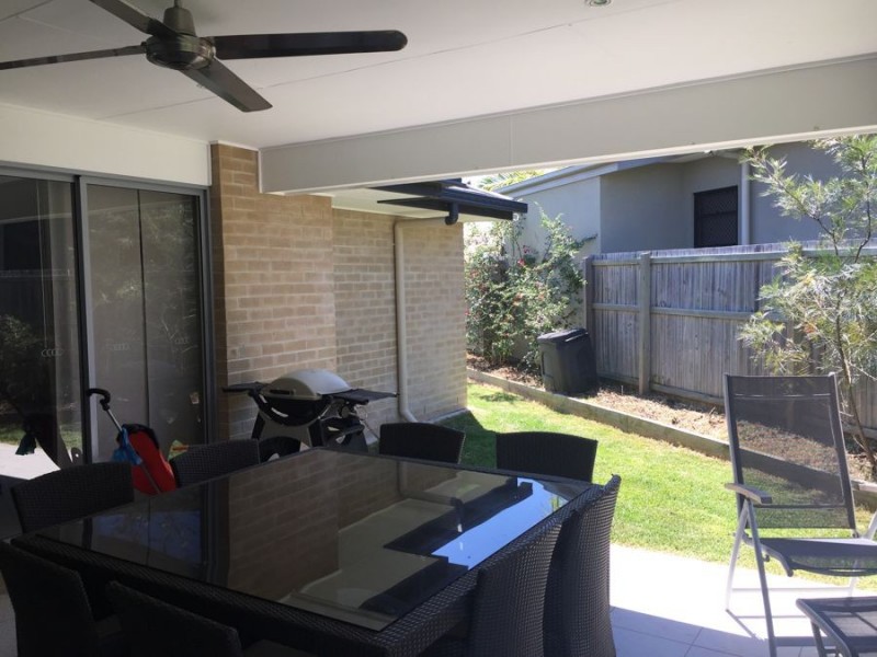 27 Pebbly Creek Cr, Little Mountain QLD 4551