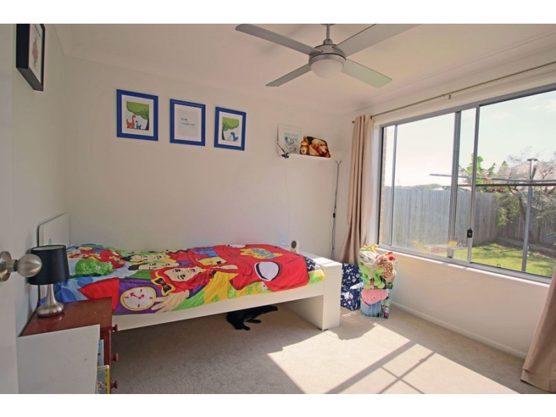 27 Pebbly Creek Cr, Little Mountain QLD 4551