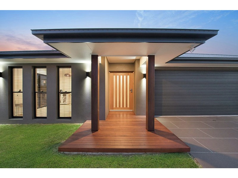 28 Pebbly Creek Crescent, Little Mountain QLD 4551