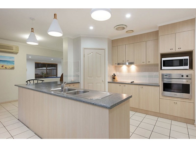 6 Gallery Pl, Little Mountain QLD 4551