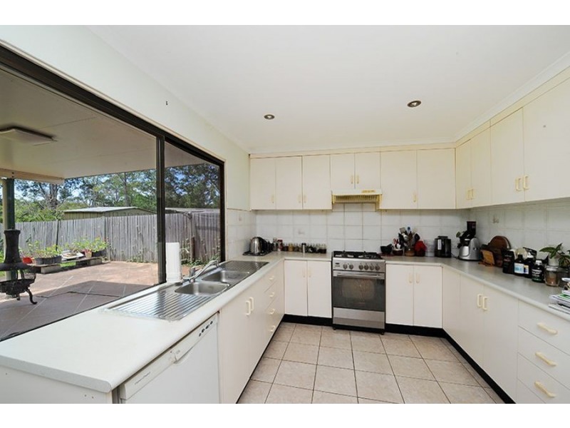 30 Bray Road, Mooloolah Valley QLD 4553