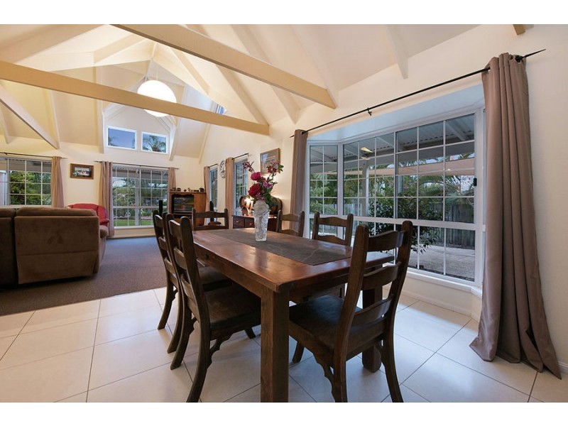 19 Woodroffe Street, Little Mountain QLD 4551