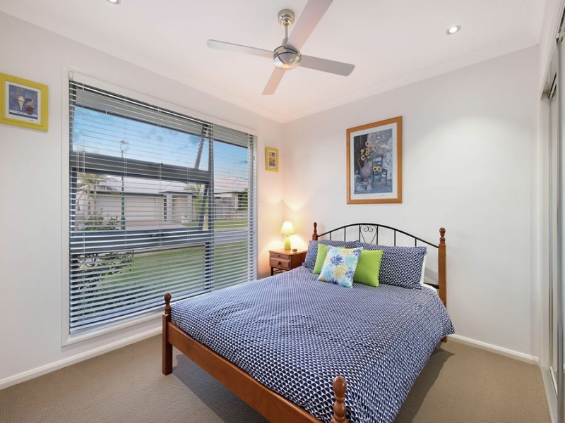 8 Riverstone Crescent, Little Mountain QLD 4551