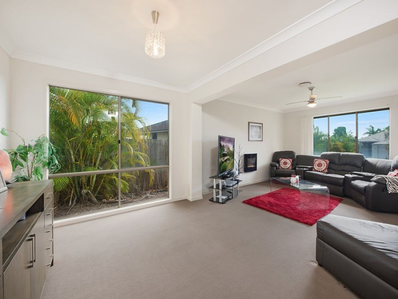 12 Acaciabark Pl, Little Mountain QLD 4551