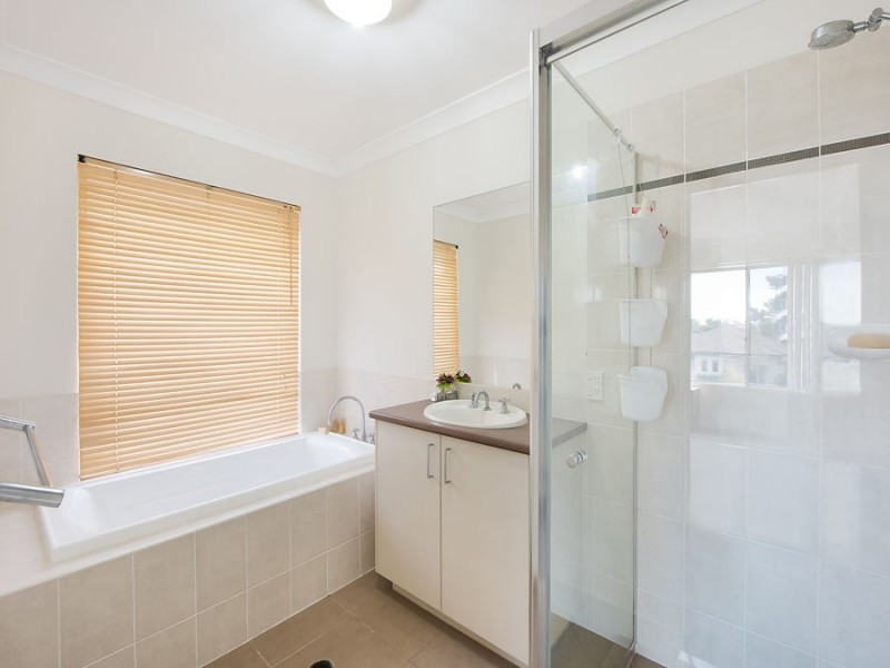 12 Acaciabark Pl, Little Mountain QLD 4551