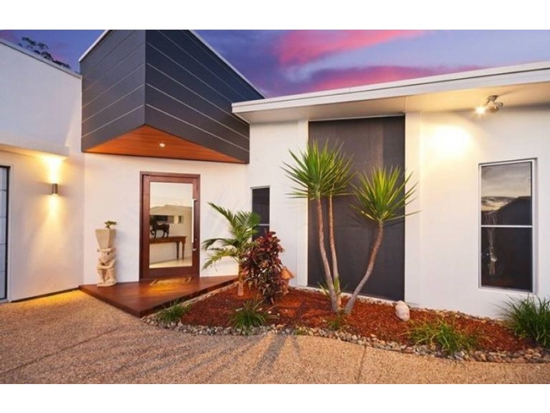 9 Mansell Street, Meridan Plains QLD 4551