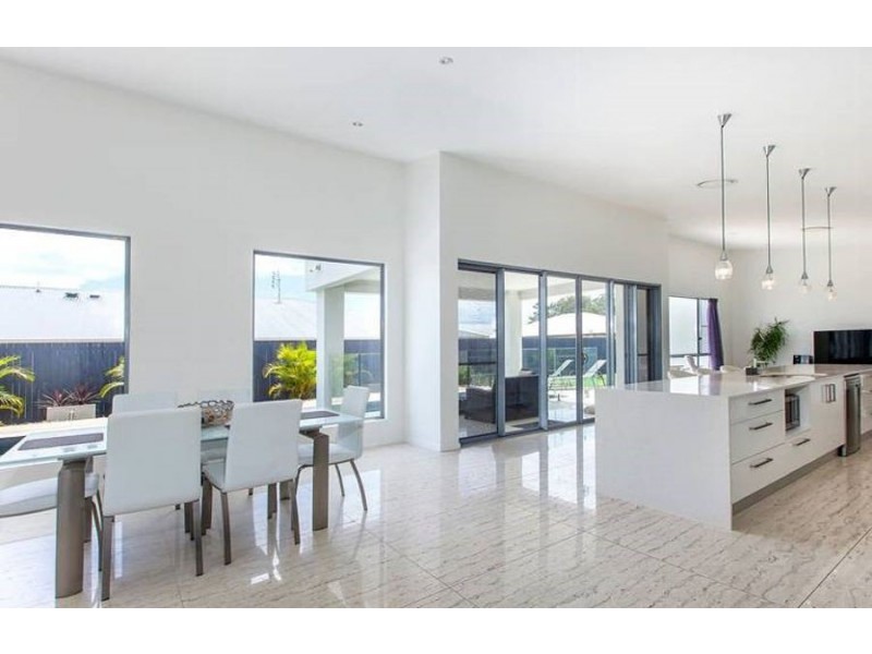 9 Mansell Street, Meridan Plains QLD 4551