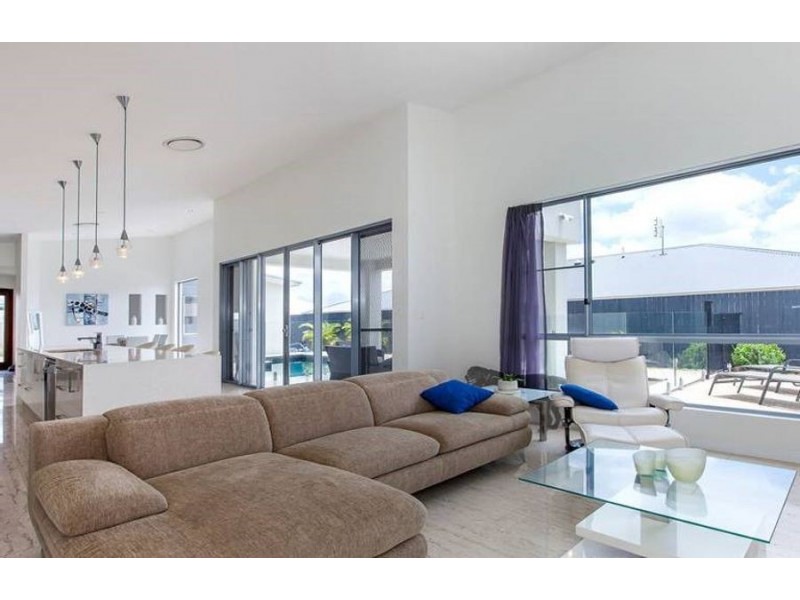 9 Mansell Street, Meridan Plains QLD 4551