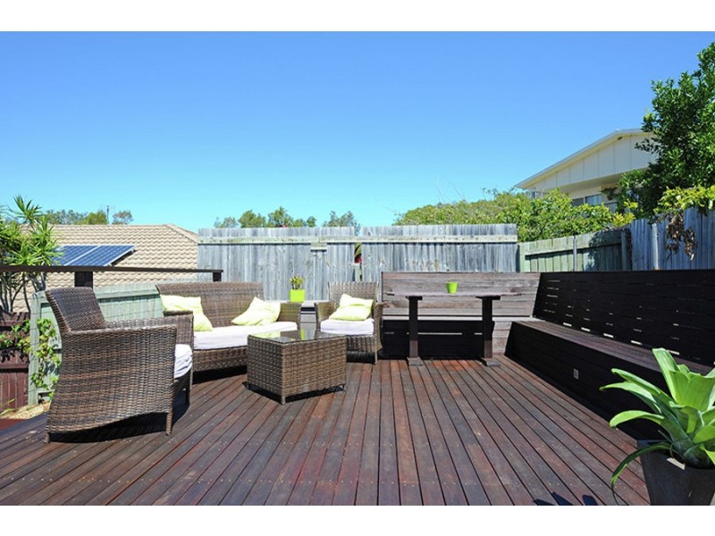 22 Discovery St, Little Mountain QLD 4551