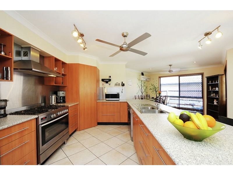 22 Discovery St, Little Mountain QLD 4551