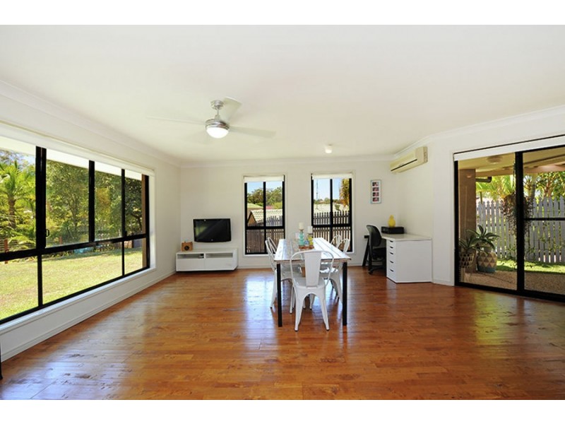 14 Mark Road West, Little Mountain QLD 4551