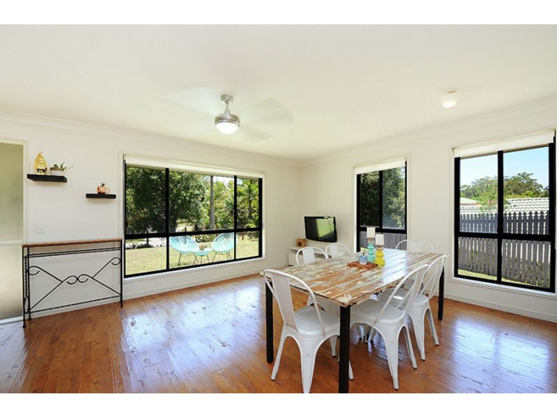 14 Mark Road West, Little Mountain QLD 4551