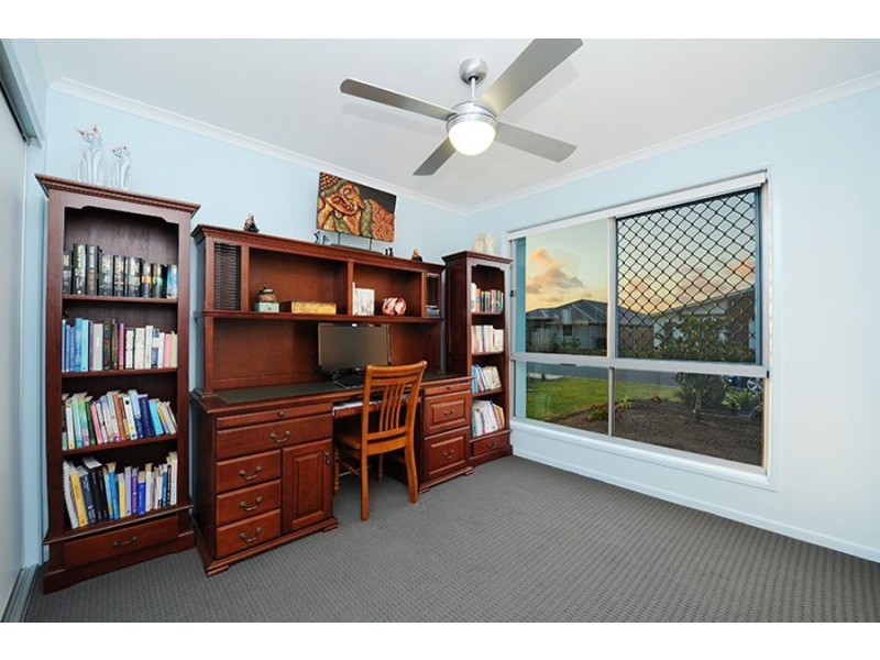 40 Ruby Crescent, Meridan Plains QLD 4551