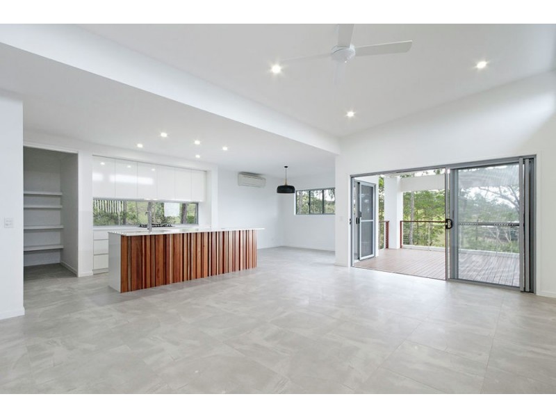 9 Glasswing Avenue, Palmview QLD 4553