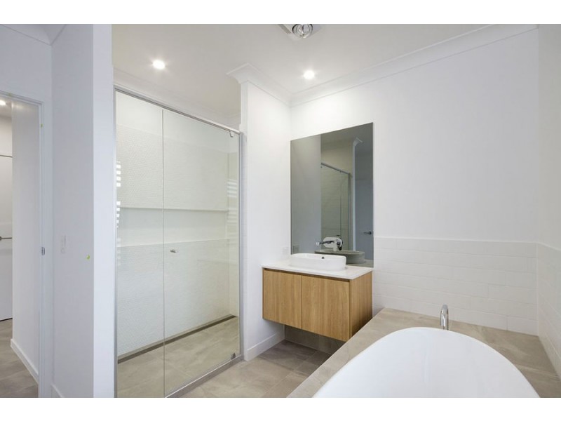 9 Glasswing Avenue, Palmview QLD 4553