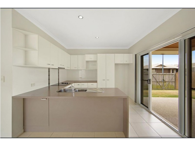 33 Northcote Crescent, Caloundra West QLD 4551