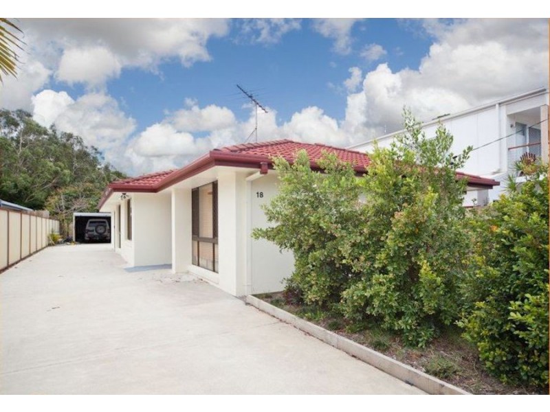 18 Blaxland St, Golden Beach QLD 4551