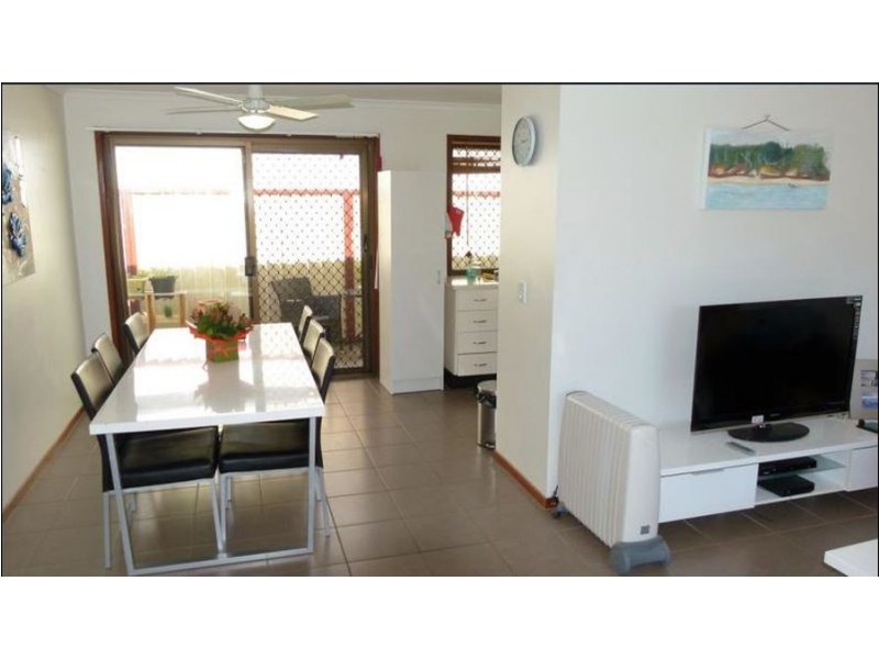 18 Blaxland St, Golden Beach QLD 4551