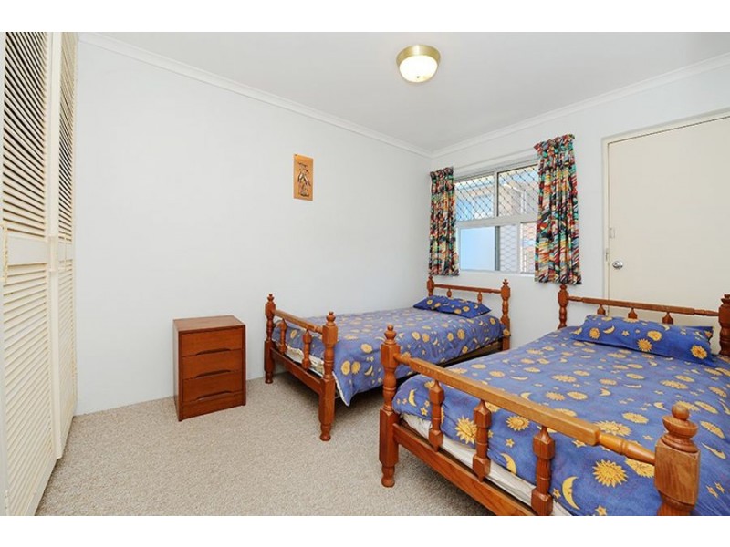 8/35 Burgess Street, Kings Beach QLD 4551