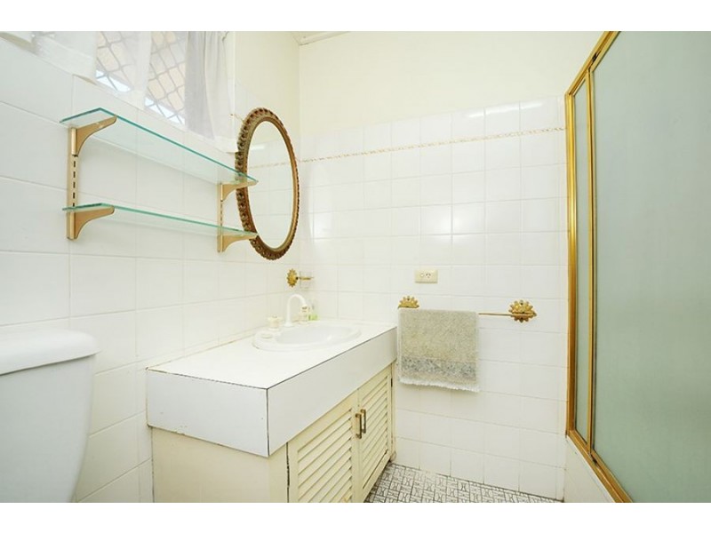 8/35 Burgess Street, Kings Beach QLD 4551