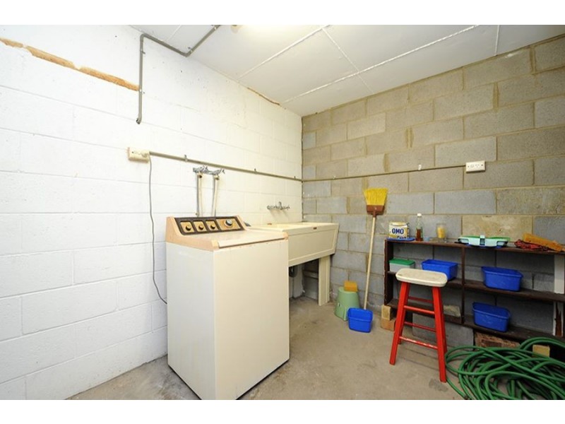 8/35 Burgess Street, Kings Beach QLD 4551