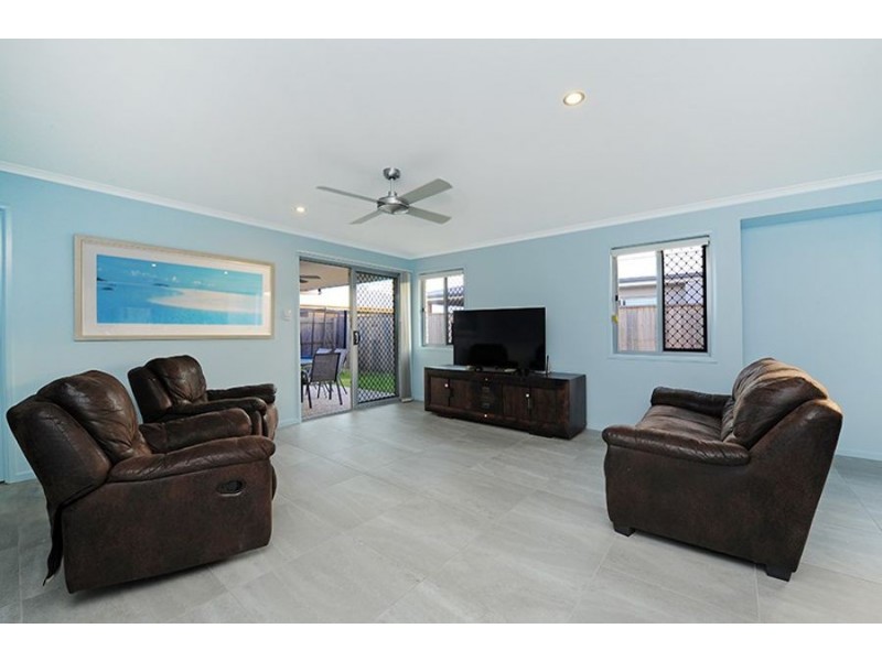 40 Ruby Crescent, Meridan Plains QLD 4551