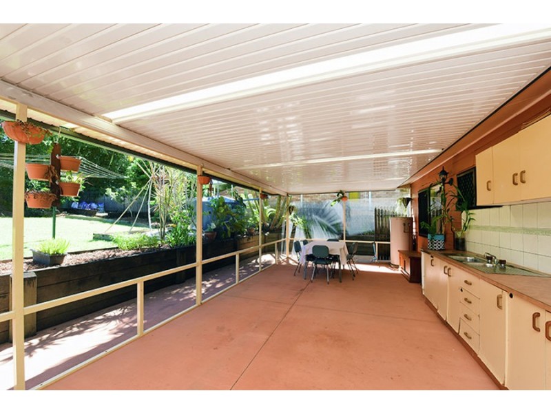 6 Roberts Street, Palmwoods QLD 4555