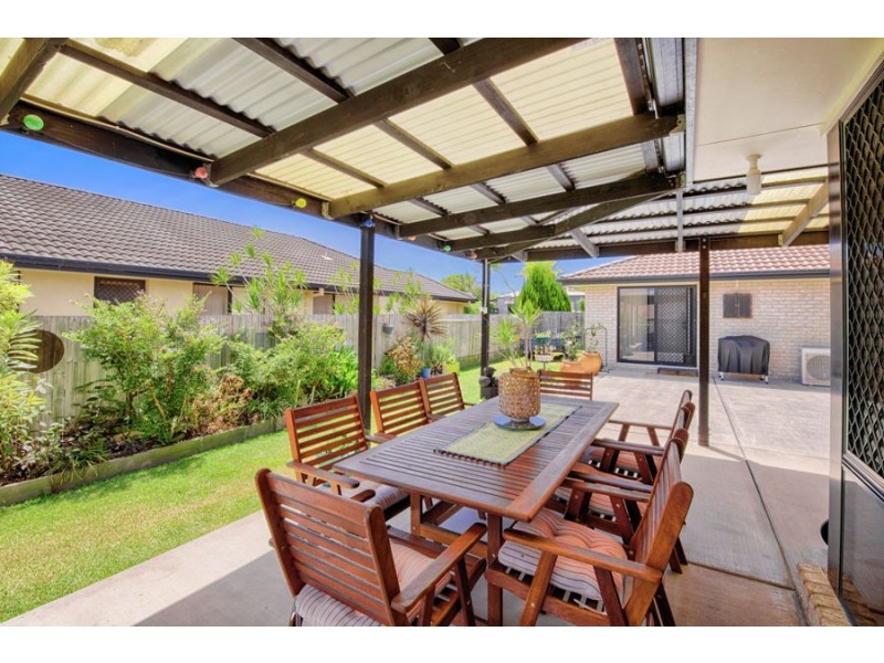 4 Vector Place, Little Mountain QLD 4551