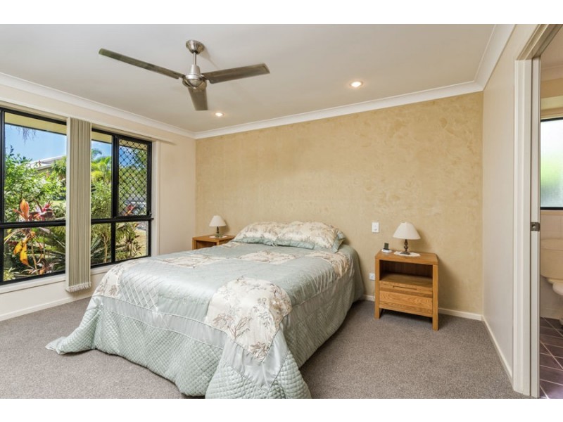 4 Vector Place, Little Mountain QLD 4551