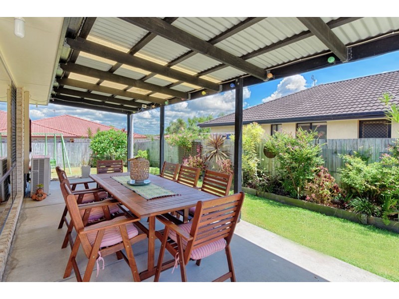 4 Vector Place, Little Mountain QLD 4551