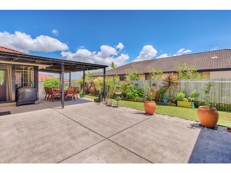 4 Vector Place, Little Mountain QLD 4551
