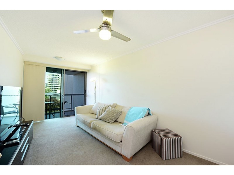 5/34 Queen Street, Kings Beach QLD 4551