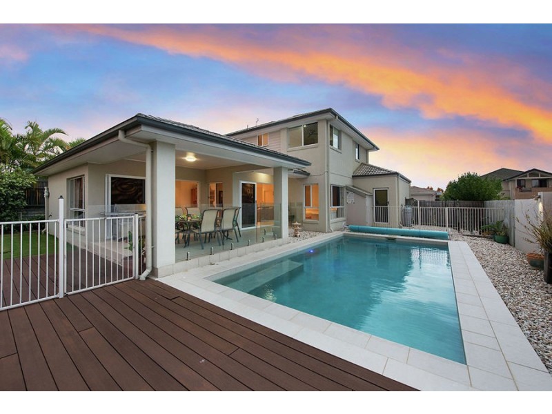 26 Hillview Crescent, Little Mountain QLD 4551